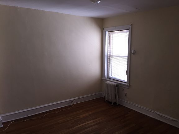 5th image of 106 S Lansdowne Ave #6