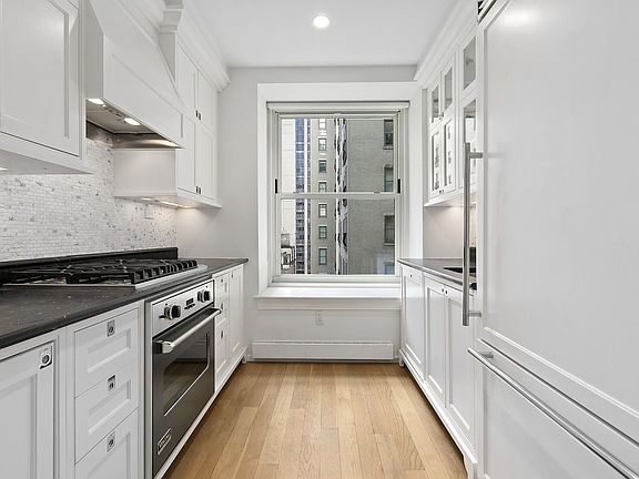3rd image of 768 5th Ave #1310