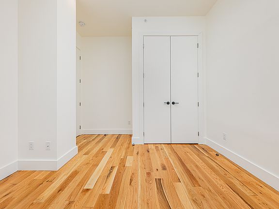 4th image of 33 Franklin St #326