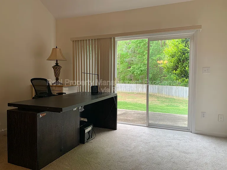 205 Will Ct — Photo 7