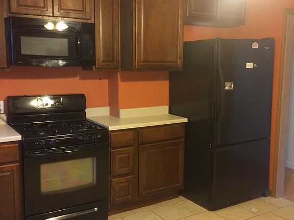 5th image of 505 N Taylor Ave