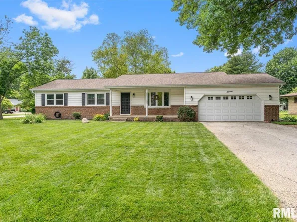 11 Lansing Dr, Springfield, IL 62703