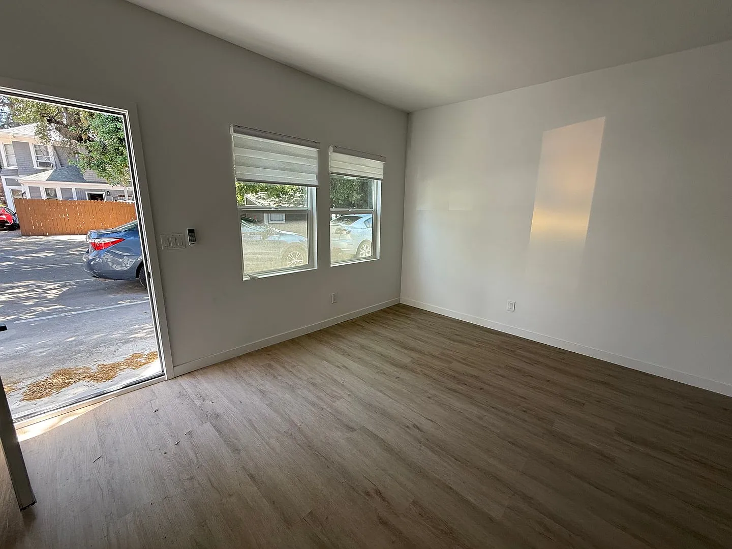 405-417 N. Euclid Ave. — Photo 2