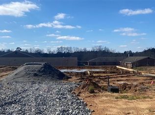 42 Lee Rd #2226, Smiths Station, AL 36877
