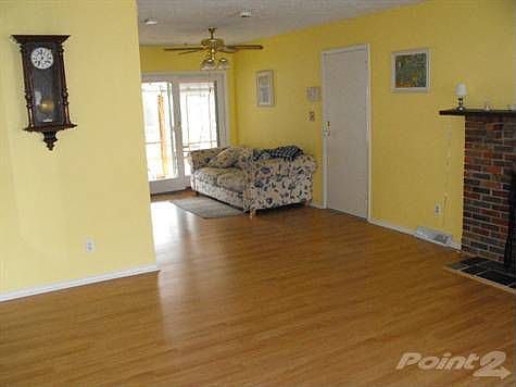 2010_0102L_210EBelcresRd_pics0011