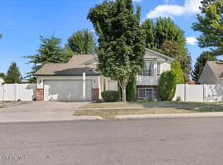 2937 W Strawberry Ln, Hayden Lake, ID 83835
