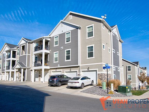 3rd image of 14697 S Astin Ln Unit 302