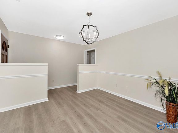 2nd image of 105 Prairie Ct