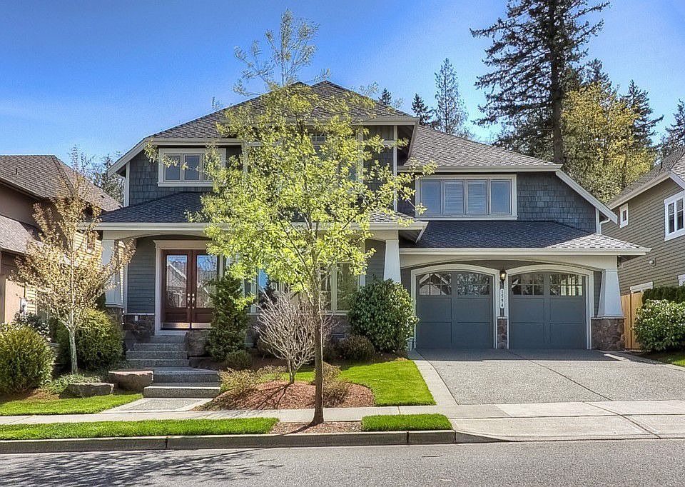 1st image of 1594 30th Ave NE
