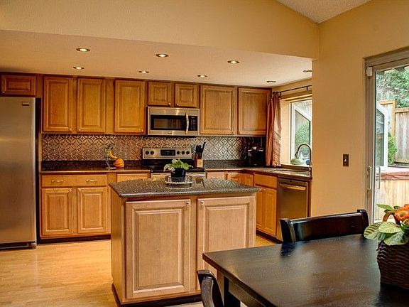 Wow!! This Brand New Kitchen with Garden Window will be a Pleasure to Cook In!!