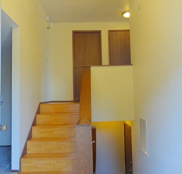 402 Lind Ave NW — Photo 1