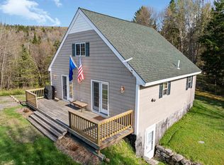 48 Meadow View Dr, Pittsburg, NH 03592