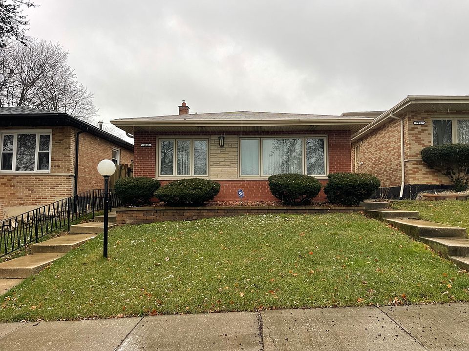 1st image of 9105 S Crandon Ave