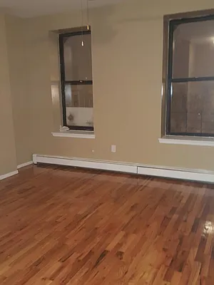 Rented by Elite NY Holdings | media 29