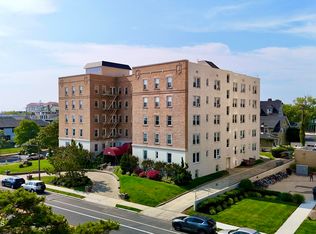 500 Deal Lake Dr APT 2G, Asbury Park, NJ 07712
