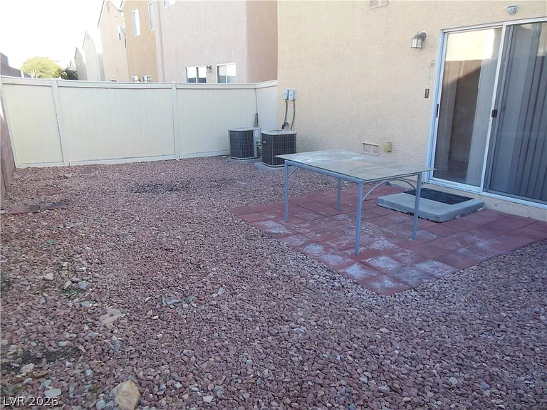7571 Redwood Point St — Photo 18