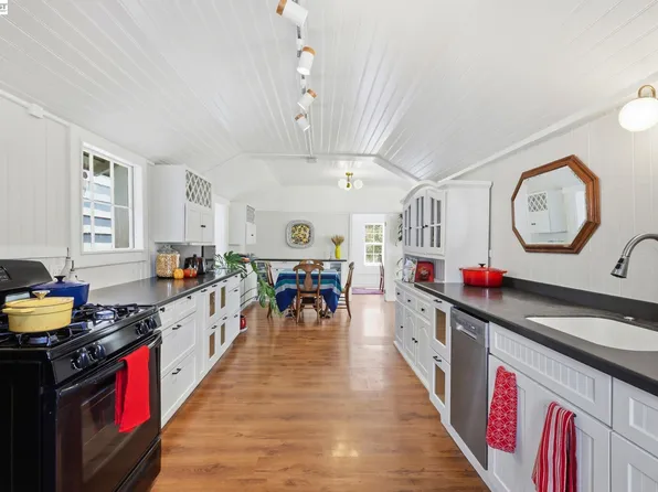 30 Niantic Ave, San Francisco, CA 94132