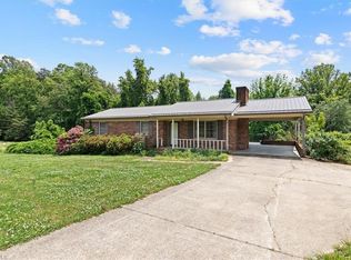 1654 Sechrist Loop, Pilot mountain, NC 27041