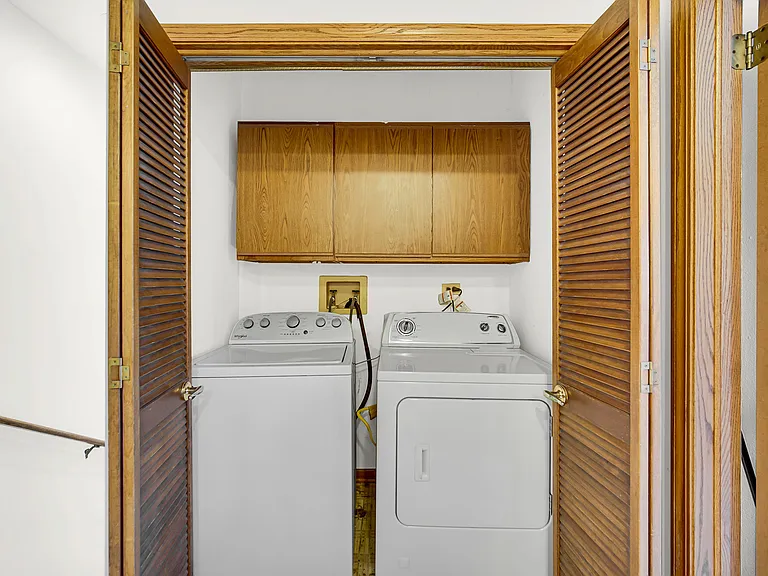 1017 Arbor Ct — Photo 25
