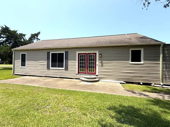 760 Avenue A, Bridge City, TX 77611