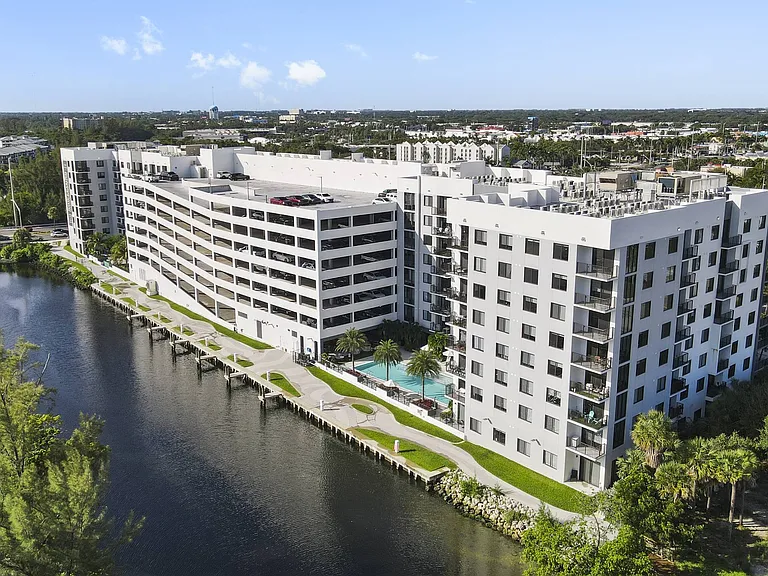 Oasis Pointe — Photo 1