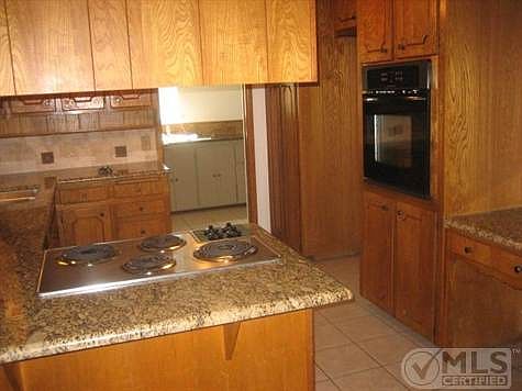 4th image of 407 Canyon Ridge Dr