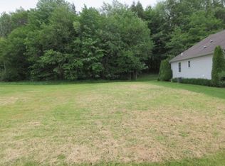 7057 Sandy Trl, Erie, PA 16510