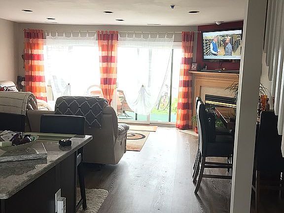 Open kitchen / living 