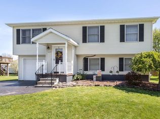 5315 Goodeve Ln, Brewerton, NY 13029