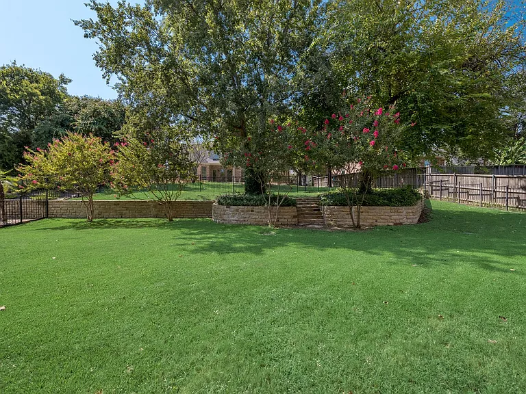 2207 Kings Pass — Photo 28