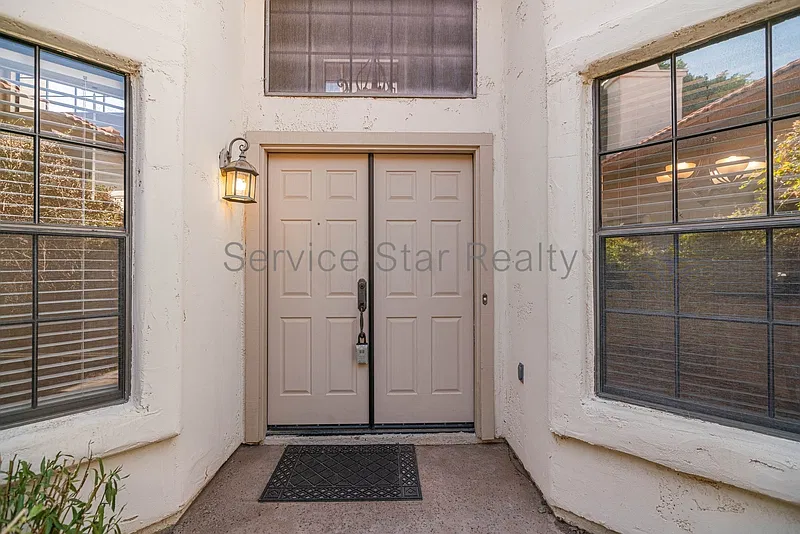 2 bed, 2.0 bath, 1362 sqft, $2,100 — Photo 3