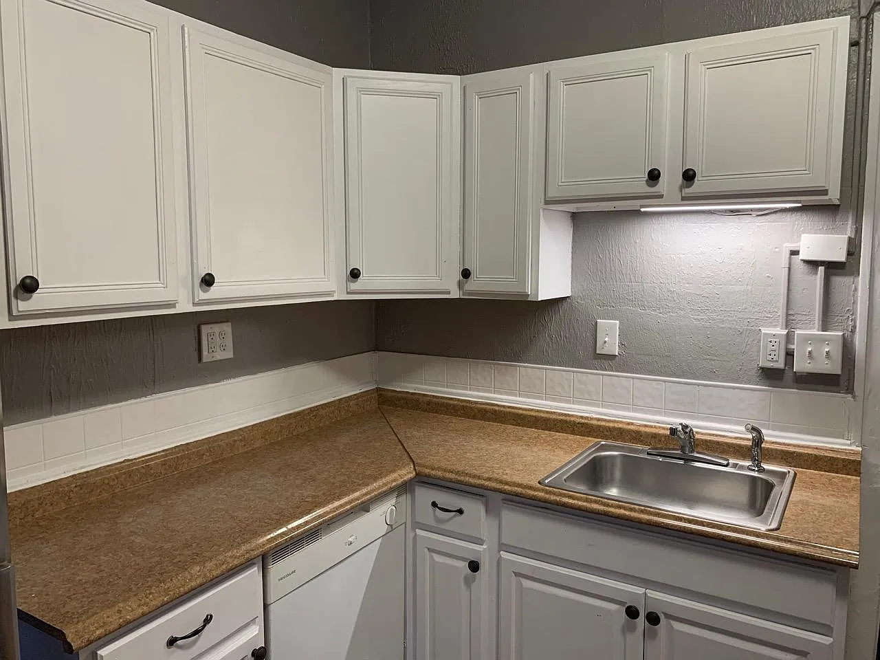 3 bed, 1500 sqft, $1,295 — Photo 2