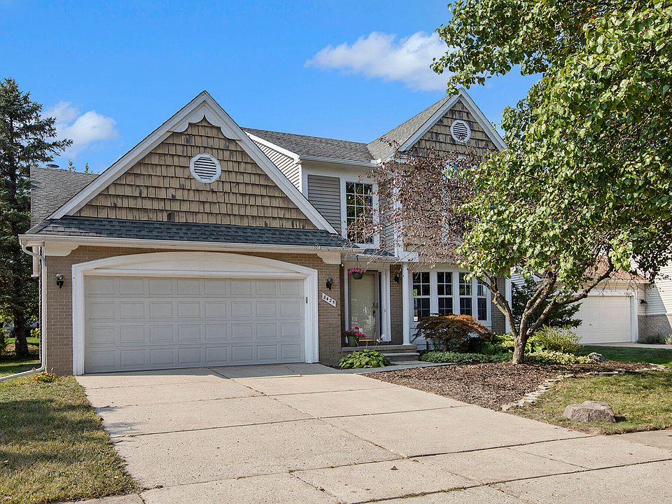 1st image of 8425 Barrington Dr