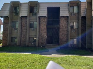 2424 N Water St #F8, Decatur, IL 62526