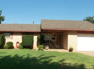 424 NW 71st St, Lawton, OK 73505