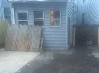 919 S 19th St, Newark, NJ