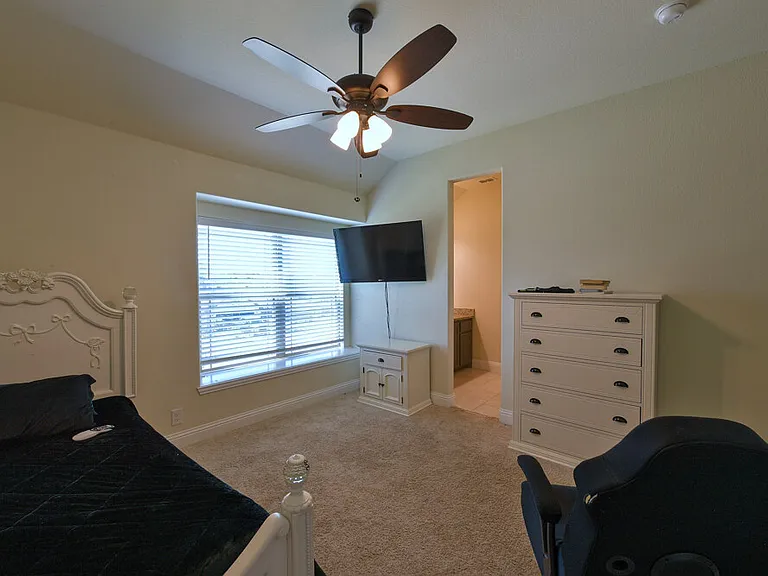 11100 Tanager Ln — Photo 36