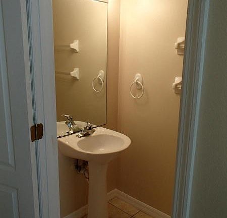 2nd image of 1365 Hampton Park Ln