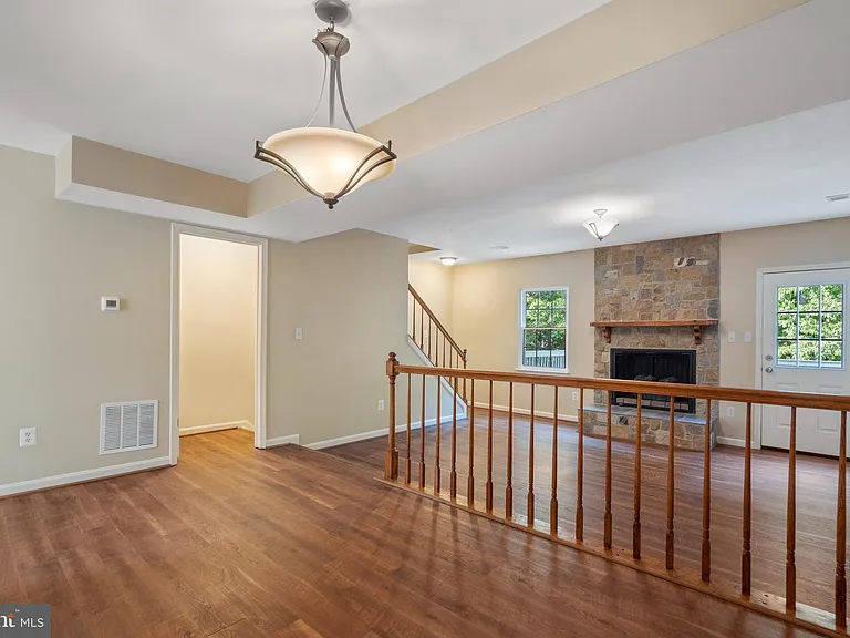 8608 Rocky Gap Ct — Photo 10
