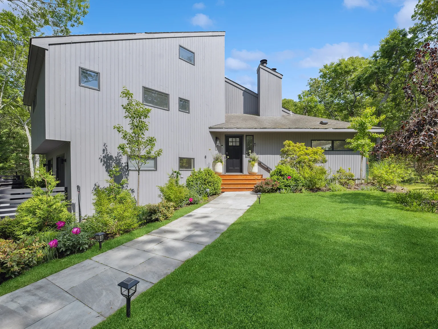 Refreshed Hamptons Escape with Pool, Privacy & Harbor Access — Photo 3