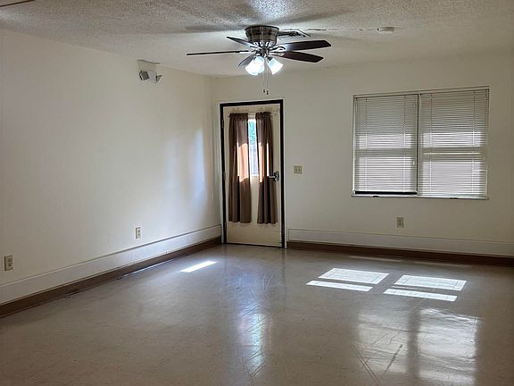 4th image of 420 S West St