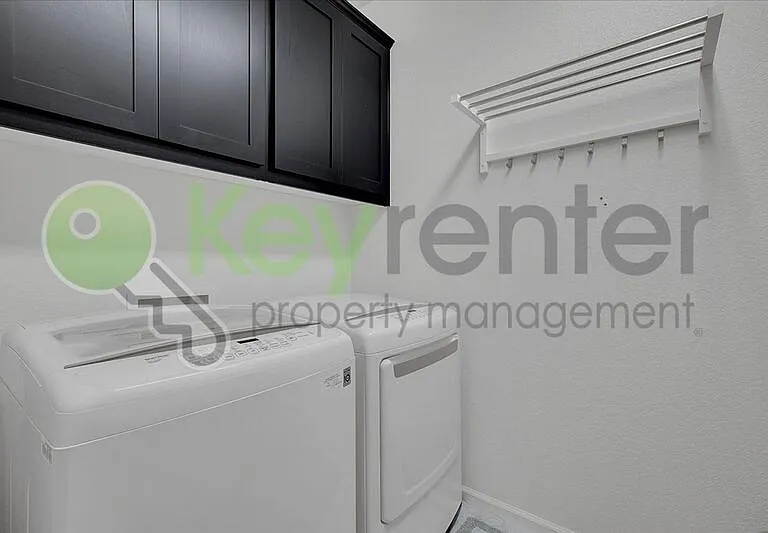 1374 Larkspur Dr — Photo 21
