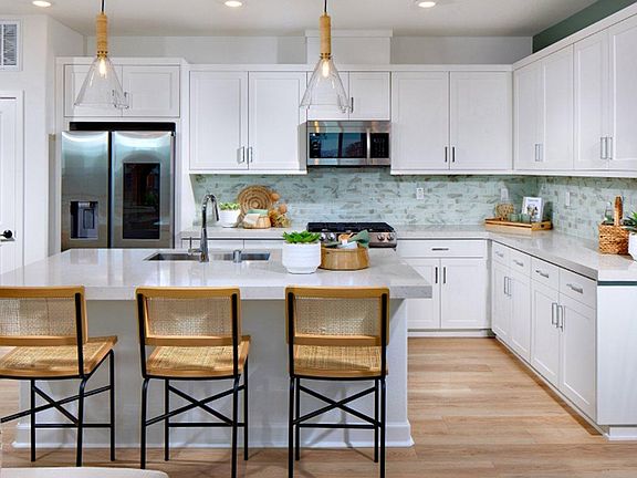 4th image of 2272 Acara Cir