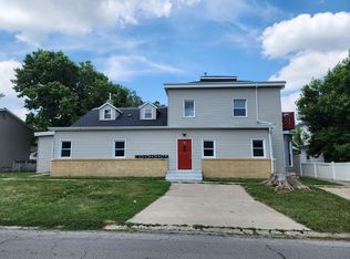 613 E Robinson St, Knoxville, IA 50138