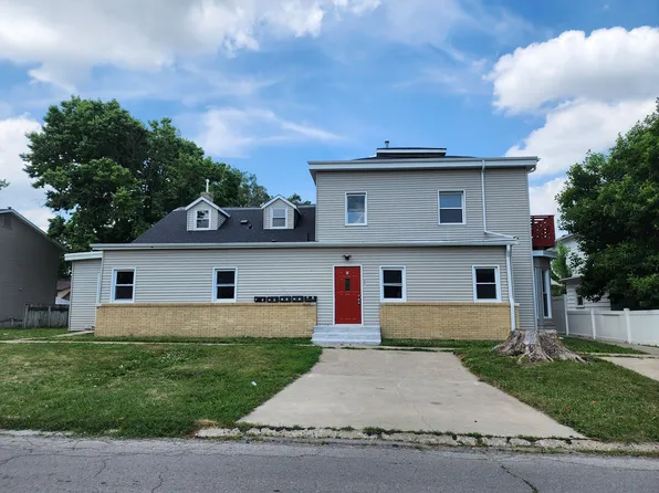 613 E Robinson St, 613 E Robinson St #4, Knoxville, IA 50138