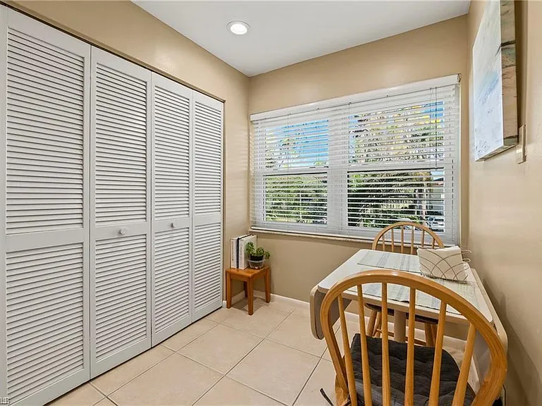 1055 Forest Lakes Dr #E209 — Photo 5