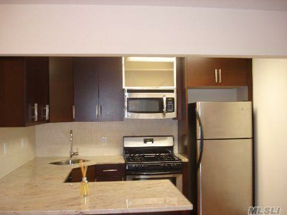 5th image of 71-23 162nd Street # Fl 1