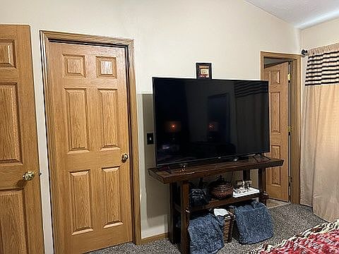 4th image of 5605 S 186th Ave