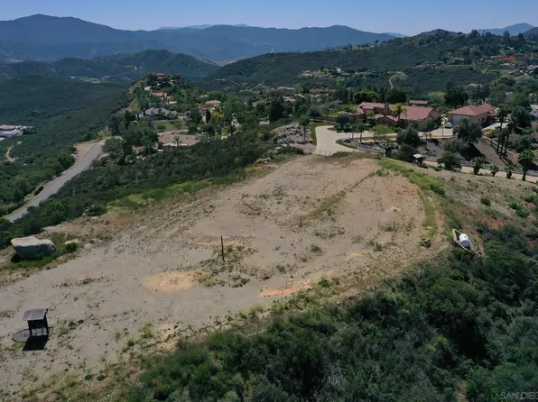 1496 Montana Serena Ct #1496, El Cajon, CA 92021