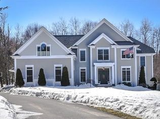 132 Marlboro Rd, Southborough, MA 01772